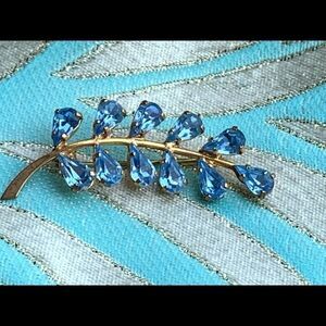 Vintage powder blue Austrian crystal leaf pin